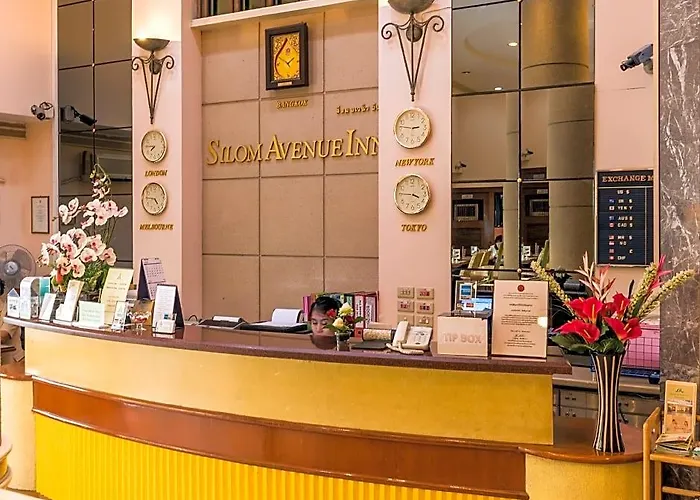 Silom Avenue 3*