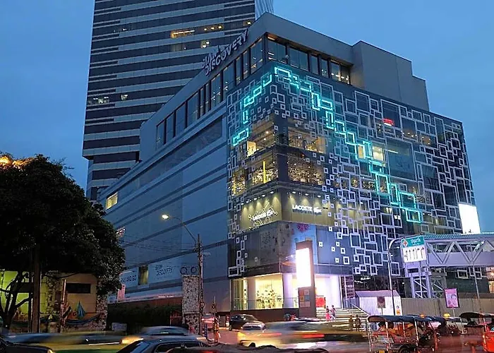 Silom Avenue Hotel 3*