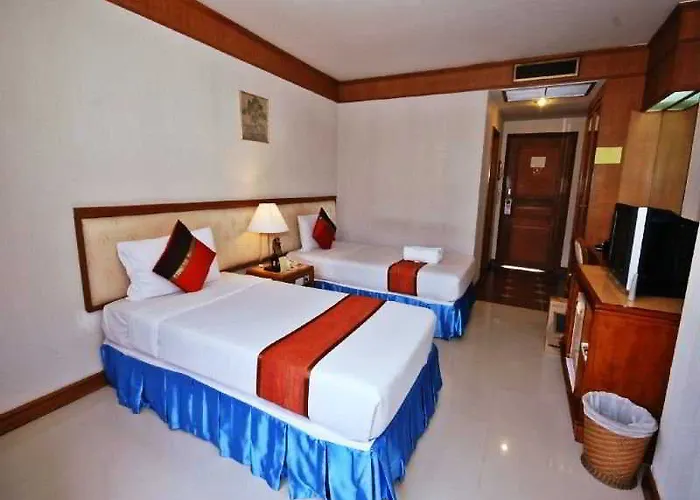 Silom Avenue Hotel